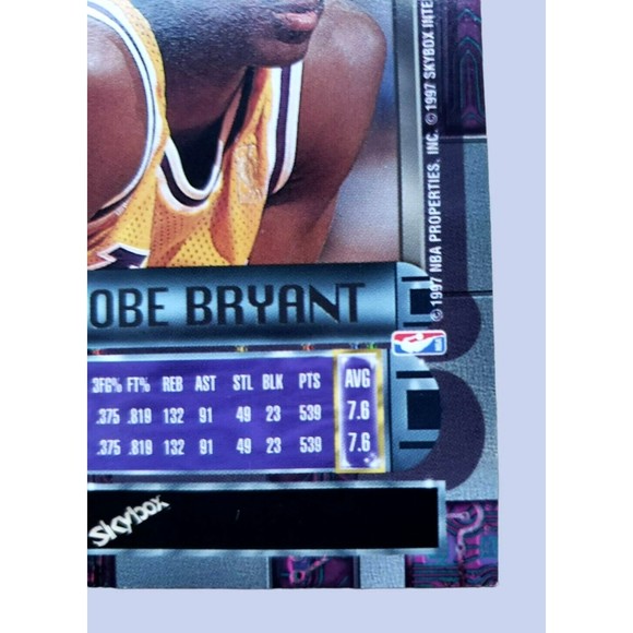 1997-98 Fleer Metal Universe Kobe Bryant #81 Los Angeles Lakers HOF - Picture 9 of 16